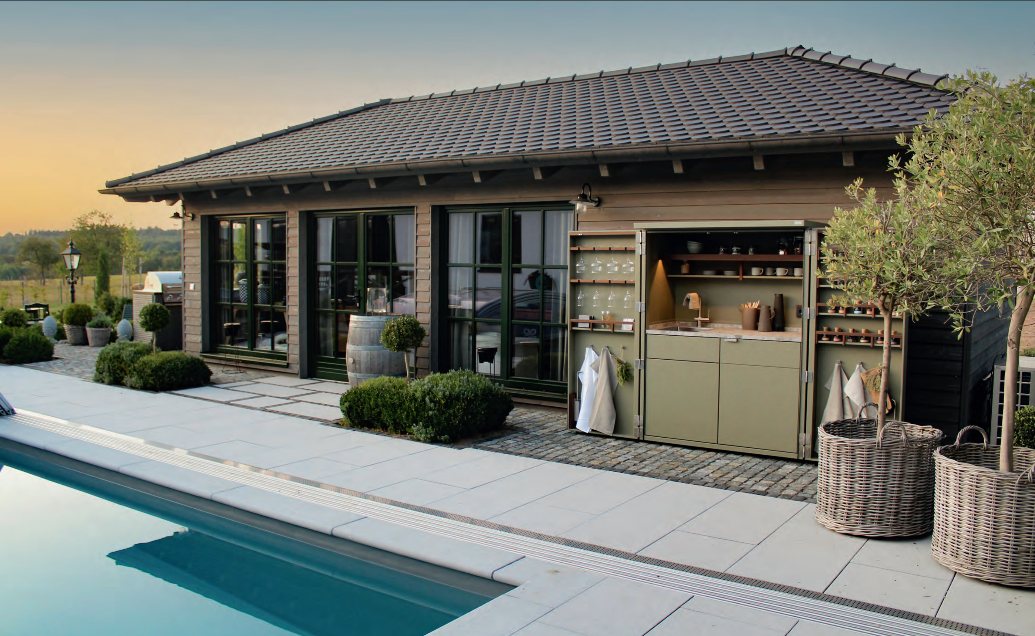 CUBIC ÚTIELDHÚS Í SKÁP