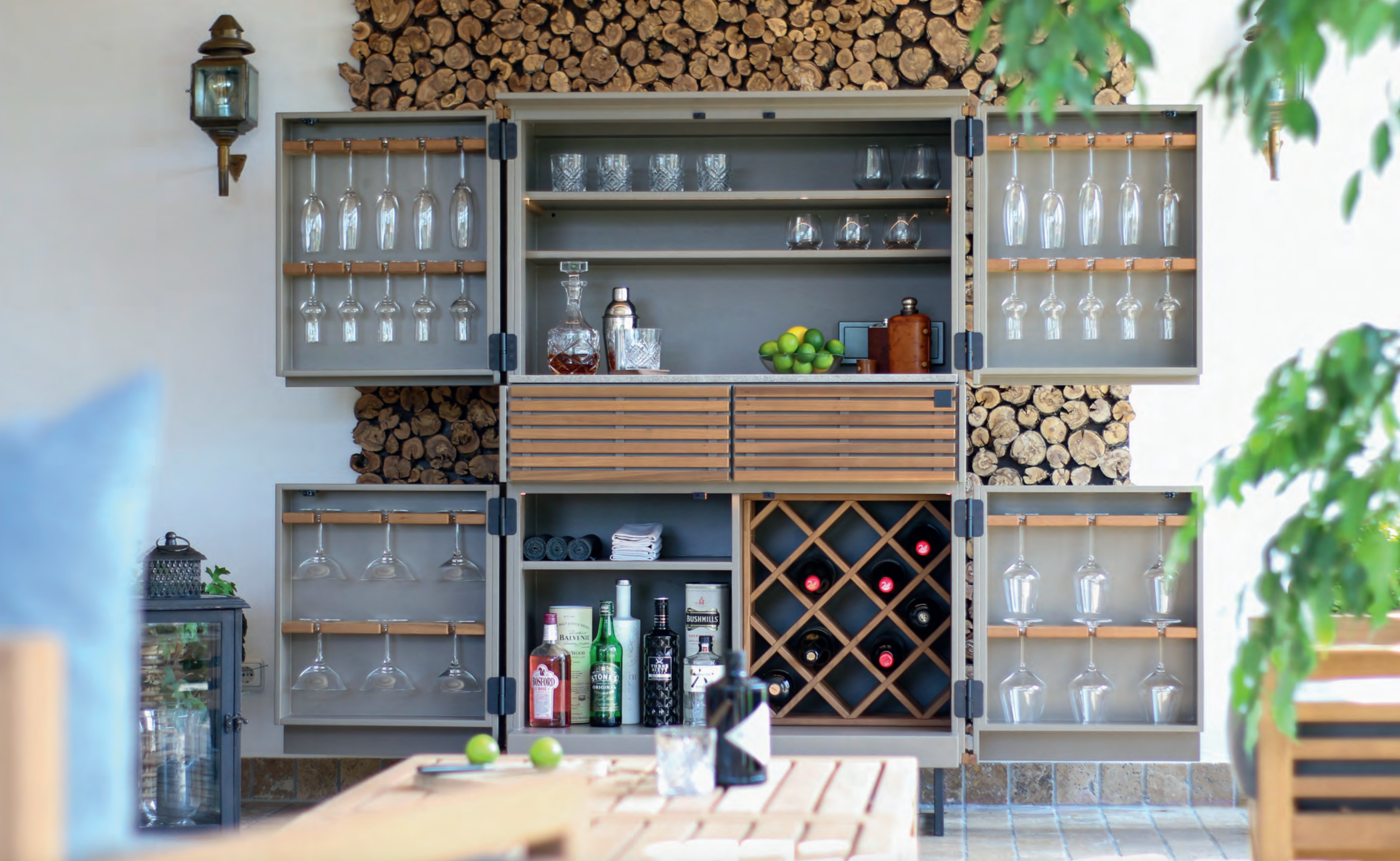 CUBIC ÚTIELDHÚS Í SKÁP