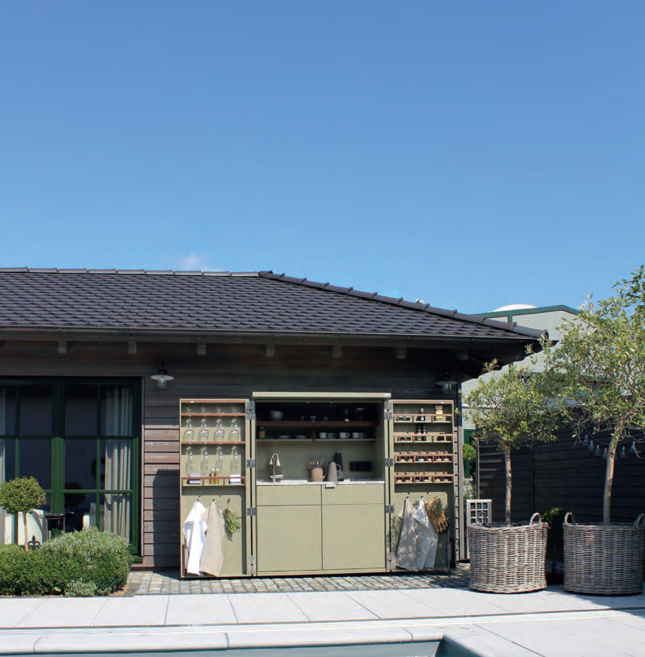 CUBIC ÚTIELDHÚS Í SKÁP