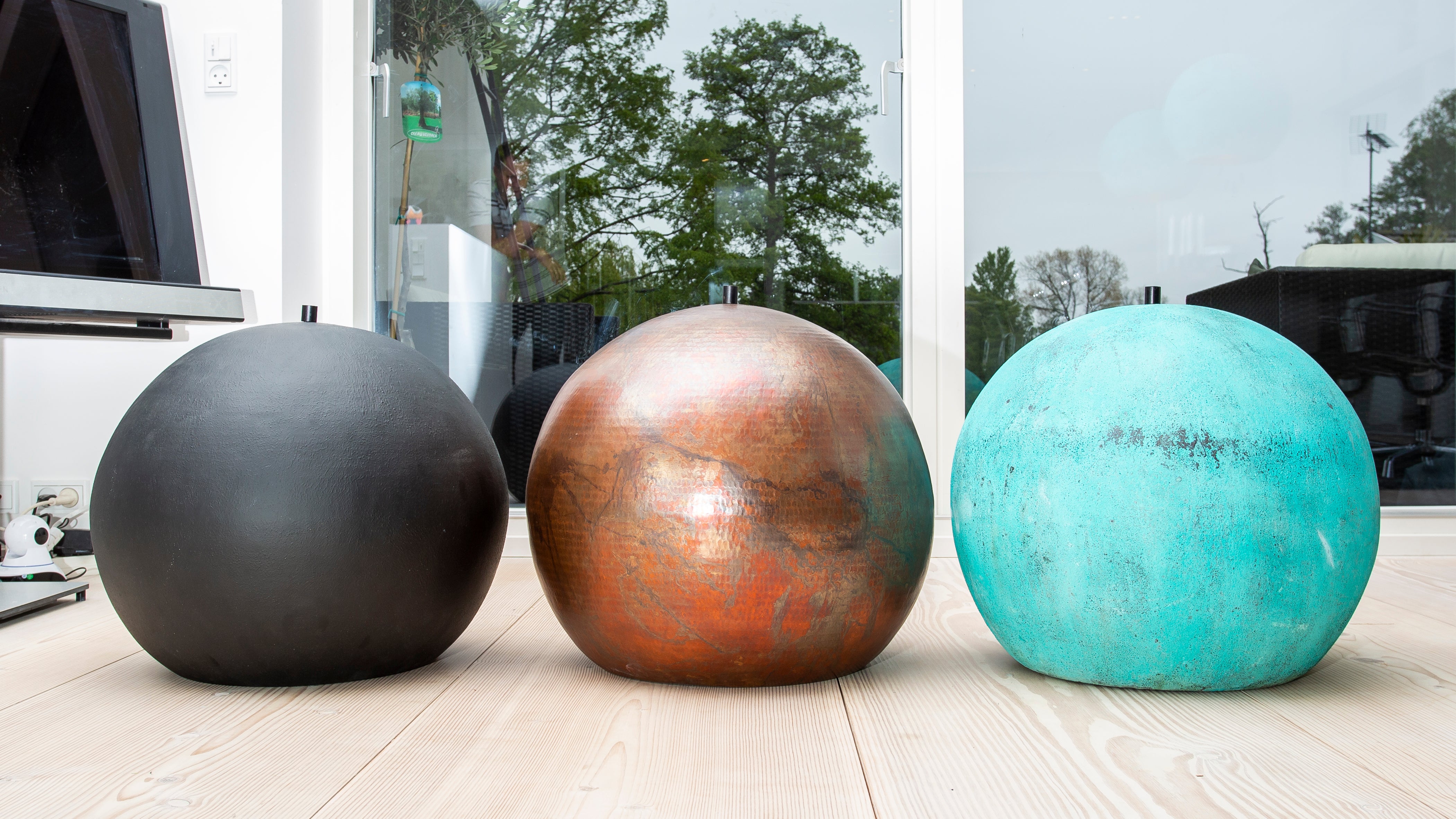 Svarta koparkúlan - kallar á athygli og virðingu