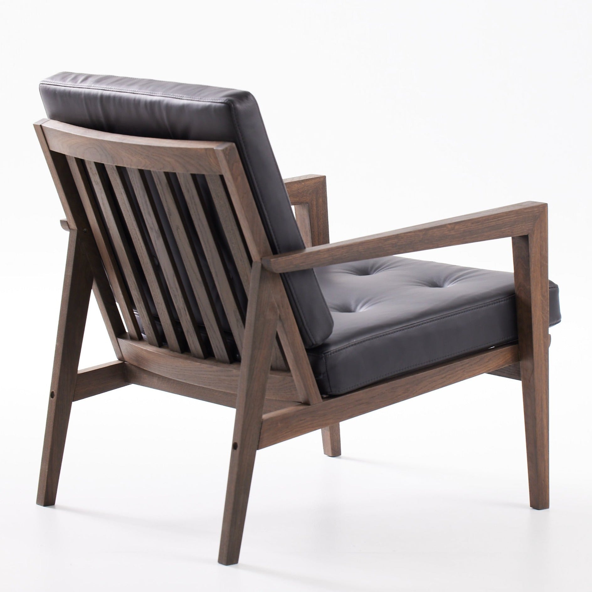 AXEL hægindastóllinn - Reykt eik