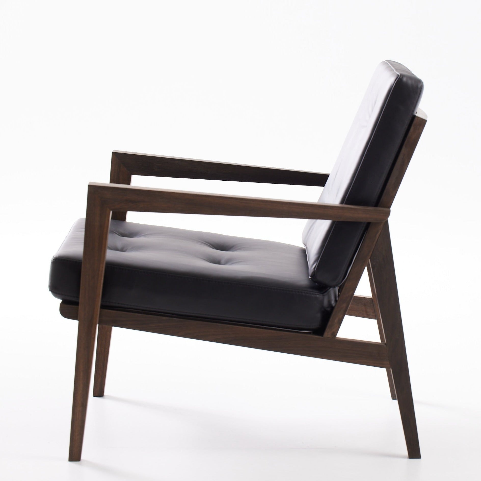 AXEL hægindastóllinn - Reykt eik