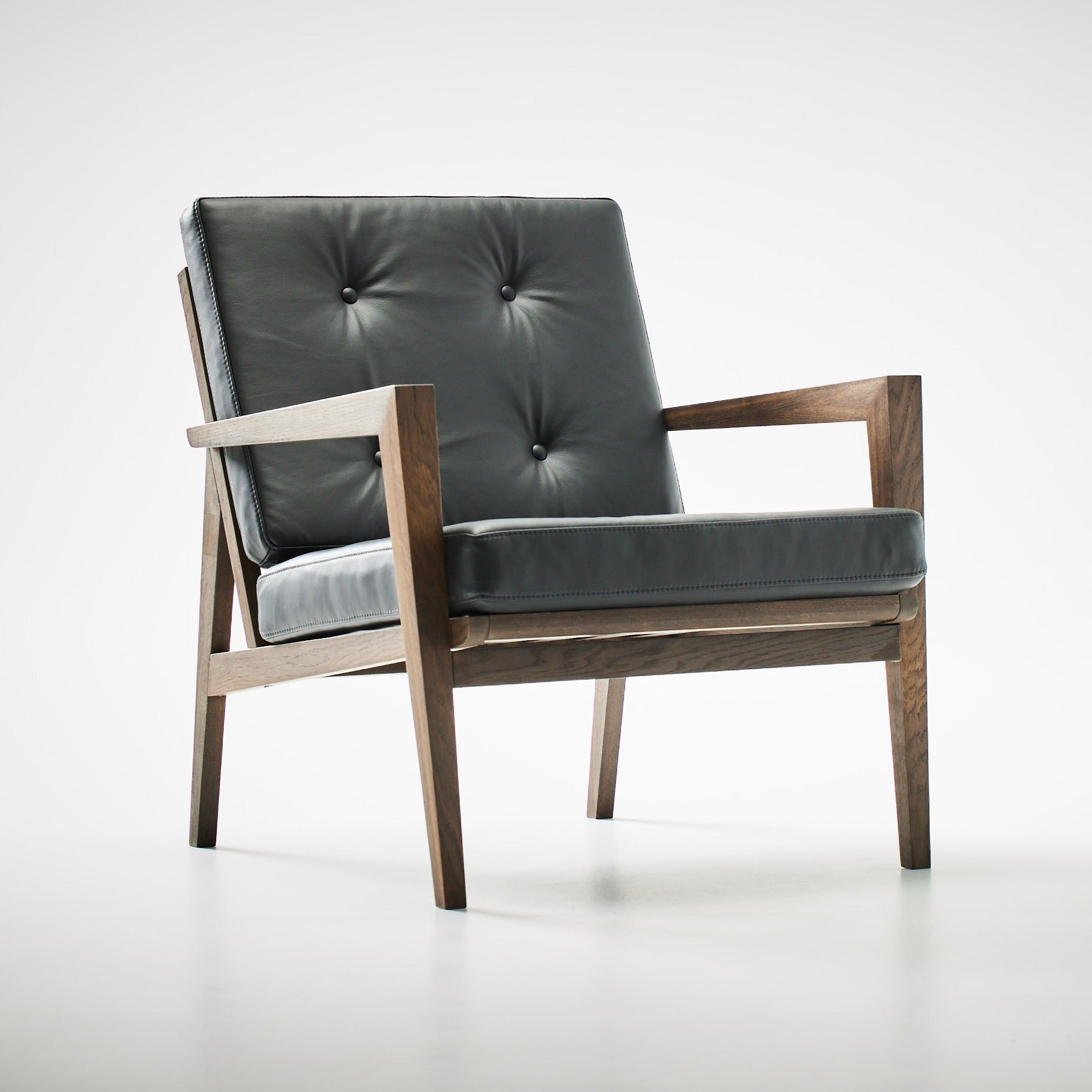 AXEL hægindastóllinn - Reykt eik